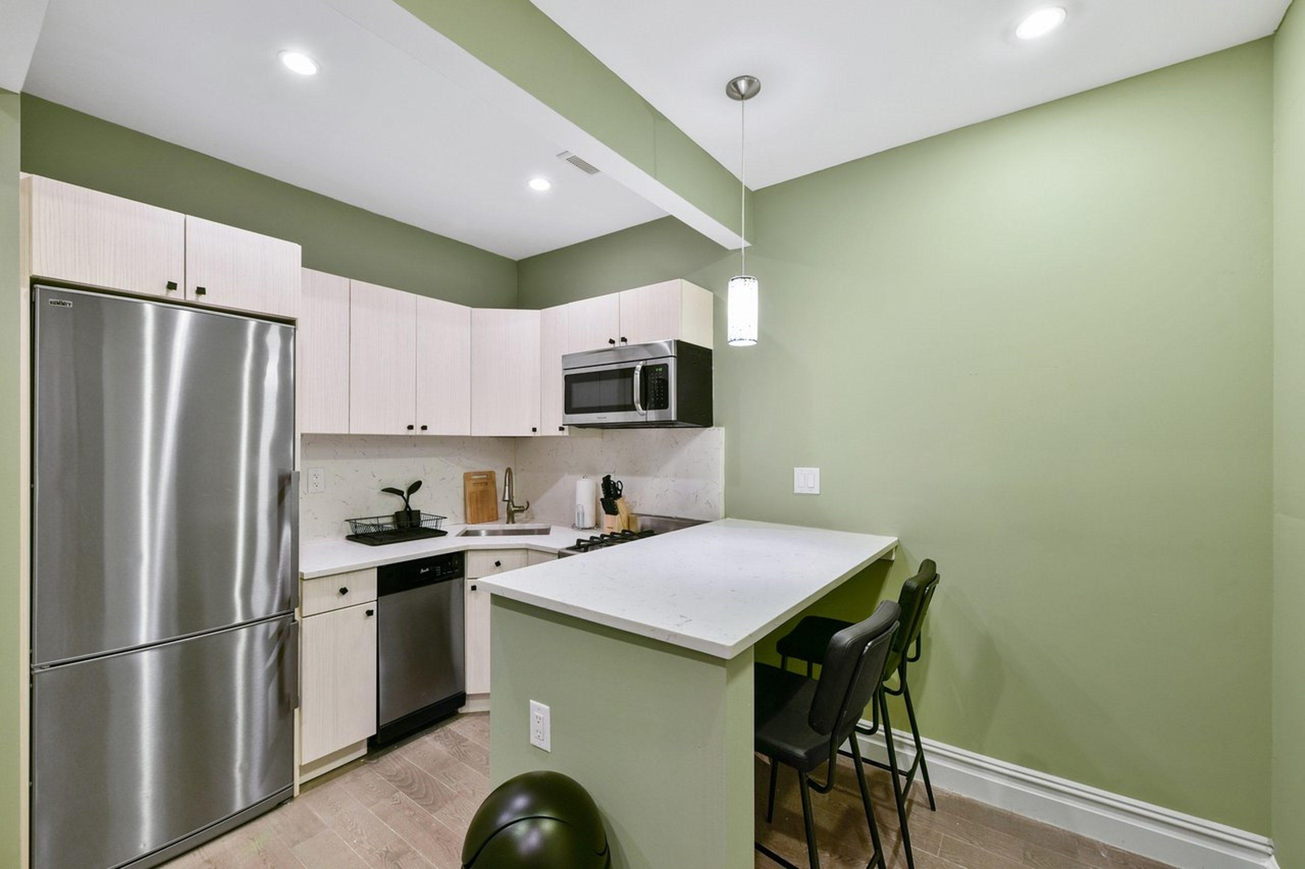 Photo 3 of #1919: Queen Bedroom A w/Private Bathroom at June Homes