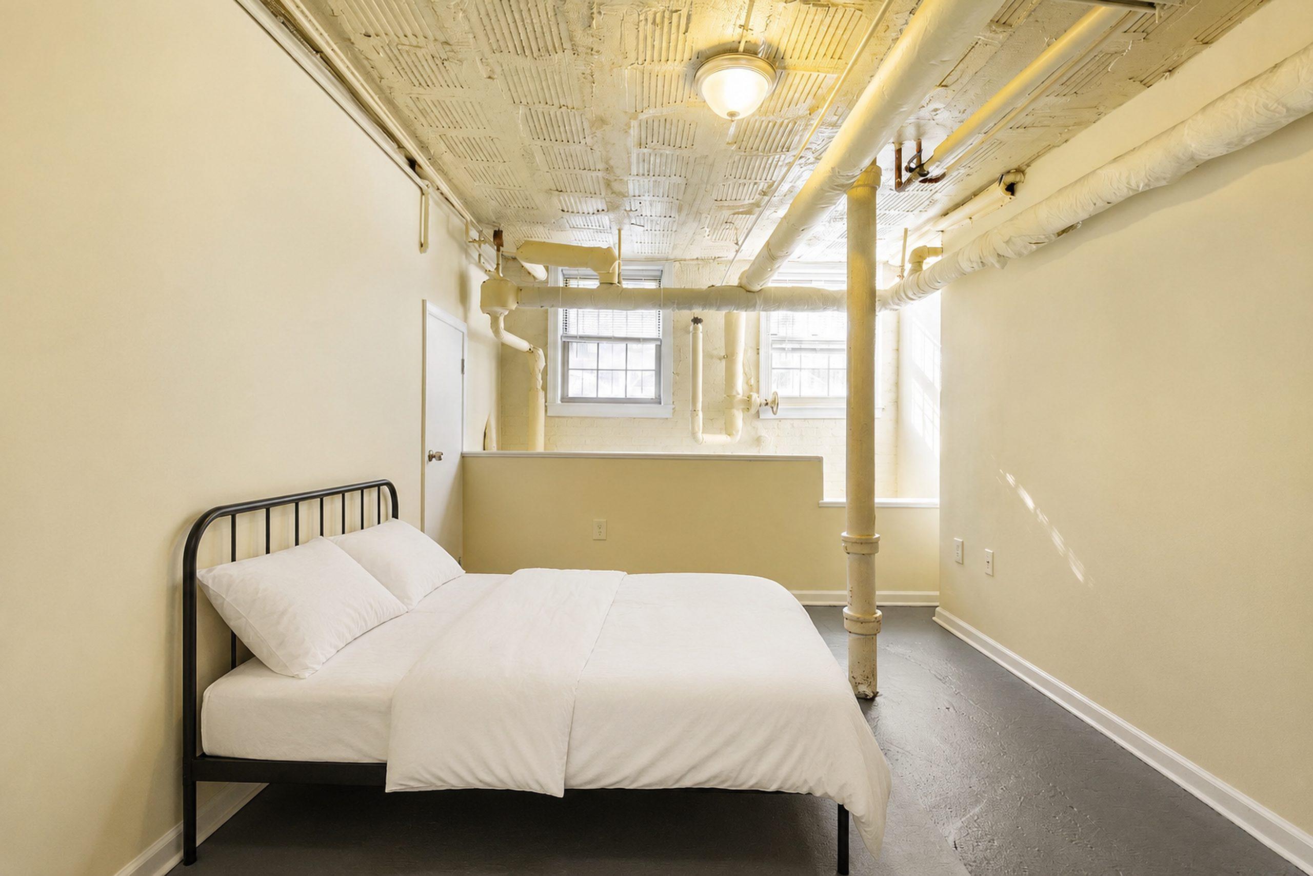 Photo 1 of #1559: Twin Bedroom B at June Homes