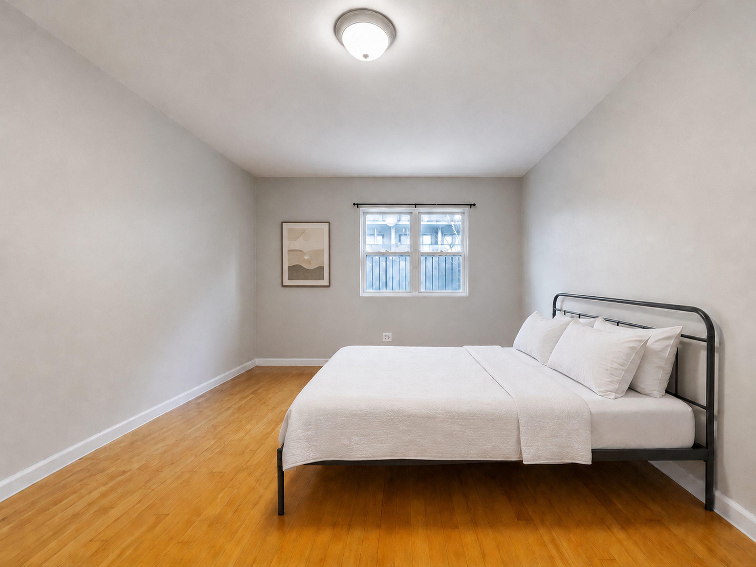Photo 1 of #1646: Queen Bedroom D w/ Private Bathroom at June Homes