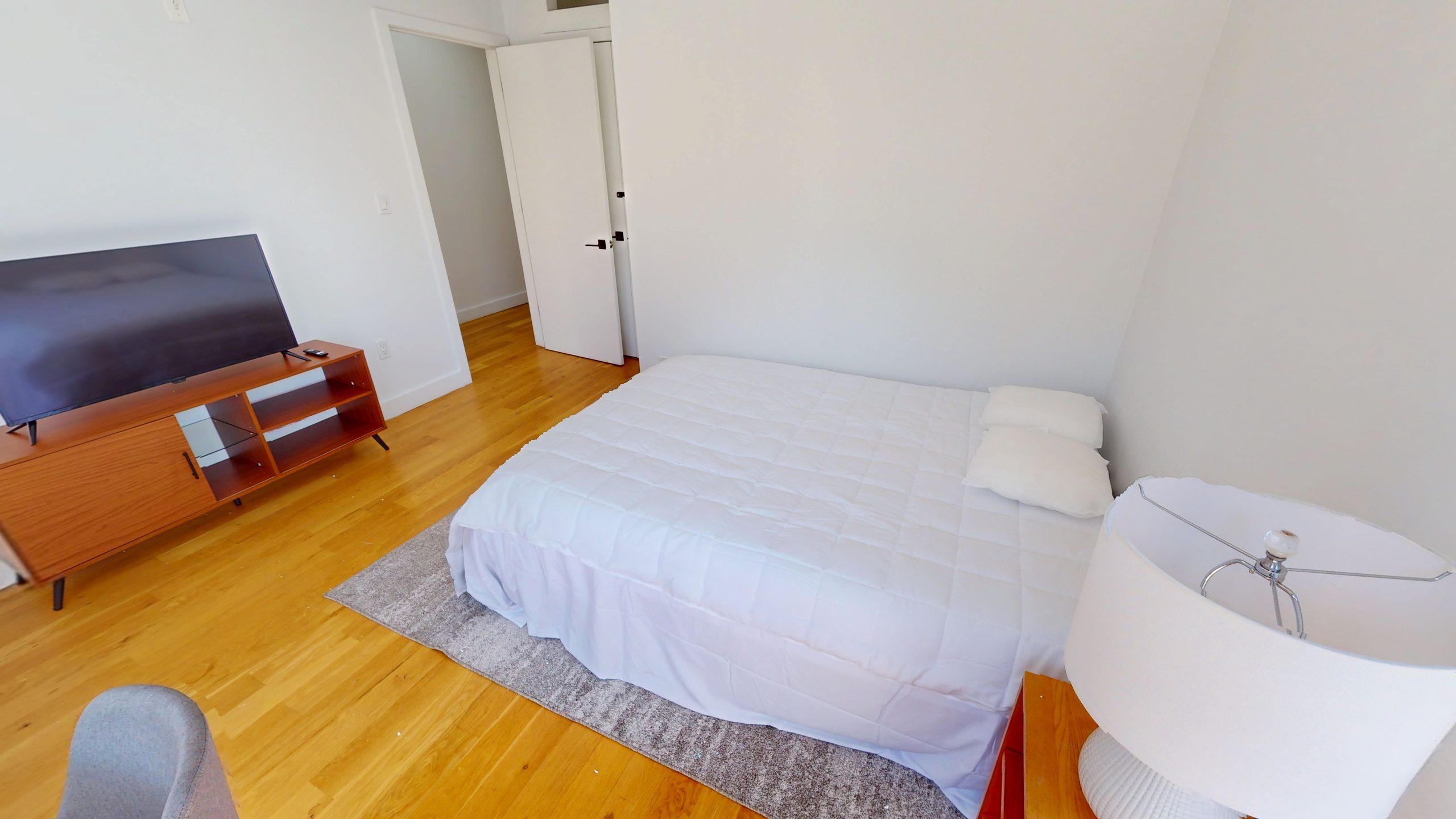 Photo 2 of #1467: Full Bedroom D/w Private Bathroom at June Homes
