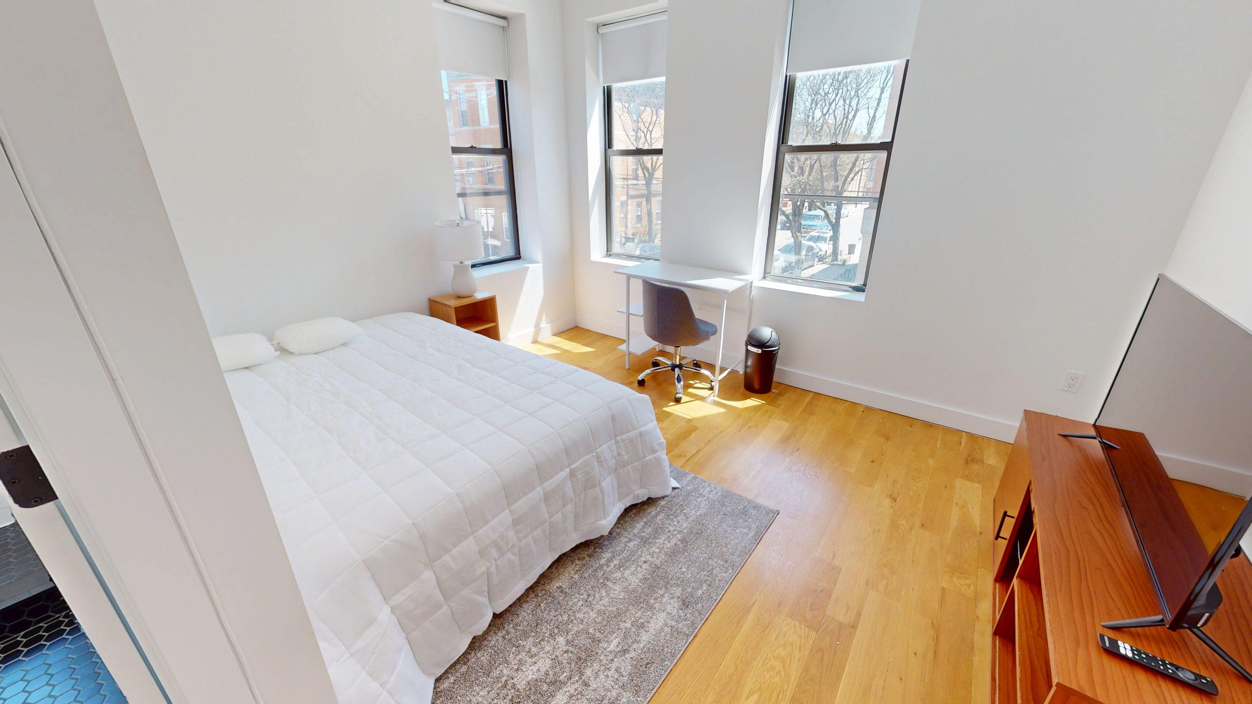 Photo 3 of #1467: Full Bedroom D/w Private Bathroom at June Homes