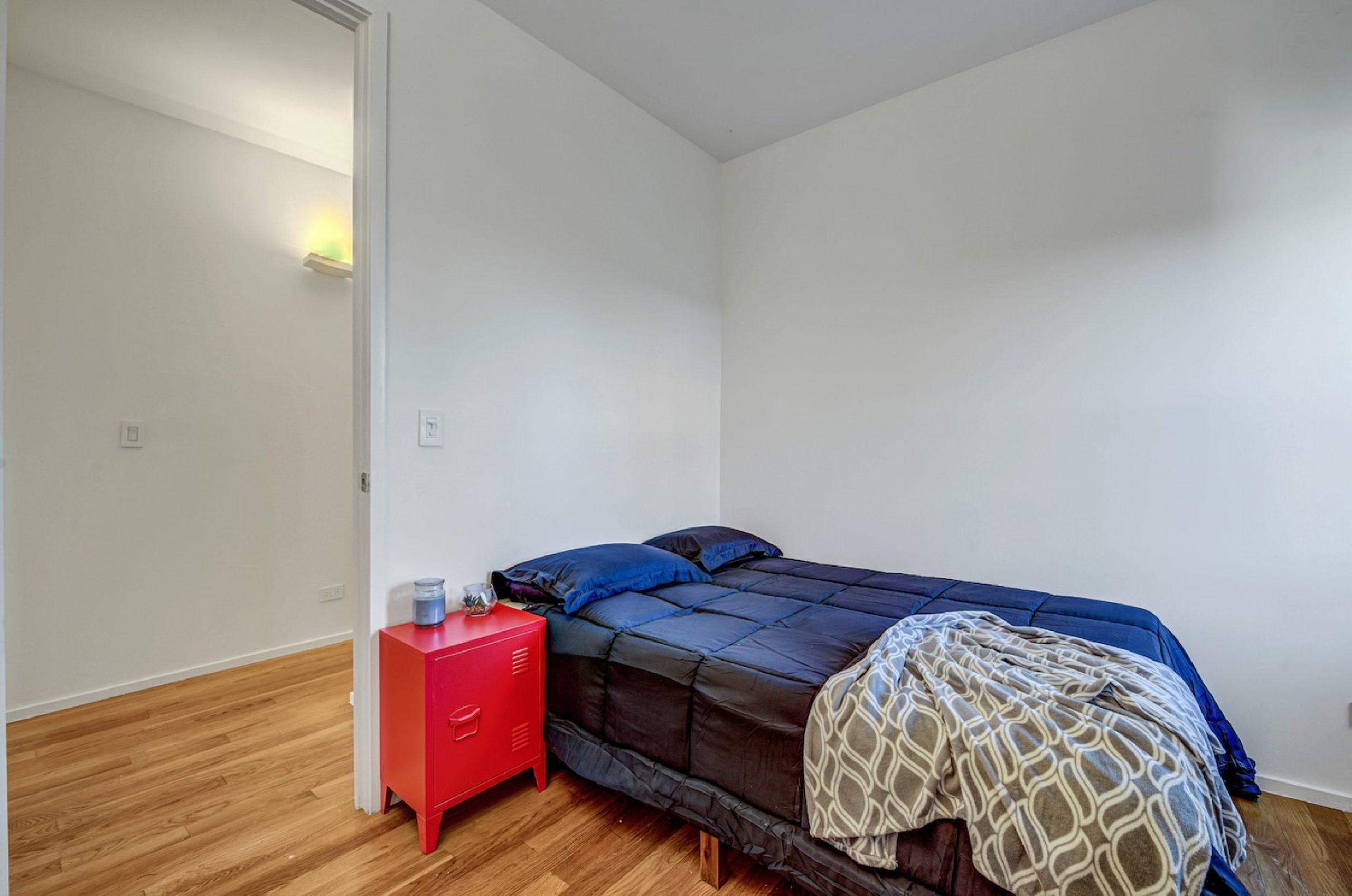 Photo 2 of #1921: Queen Bedroom B at June Homes
