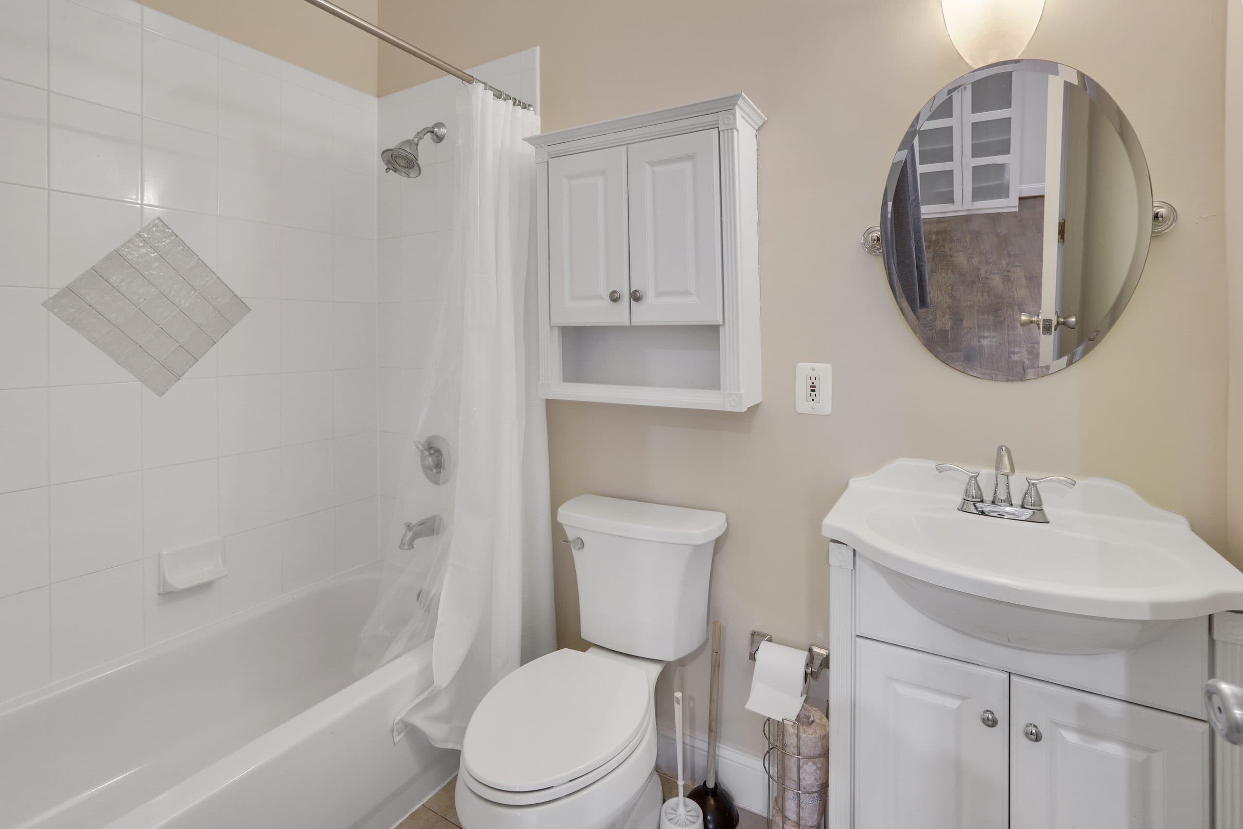 Photo 7 of #2454: Queen Bedroom C w/Private Bathroom at June Homes
