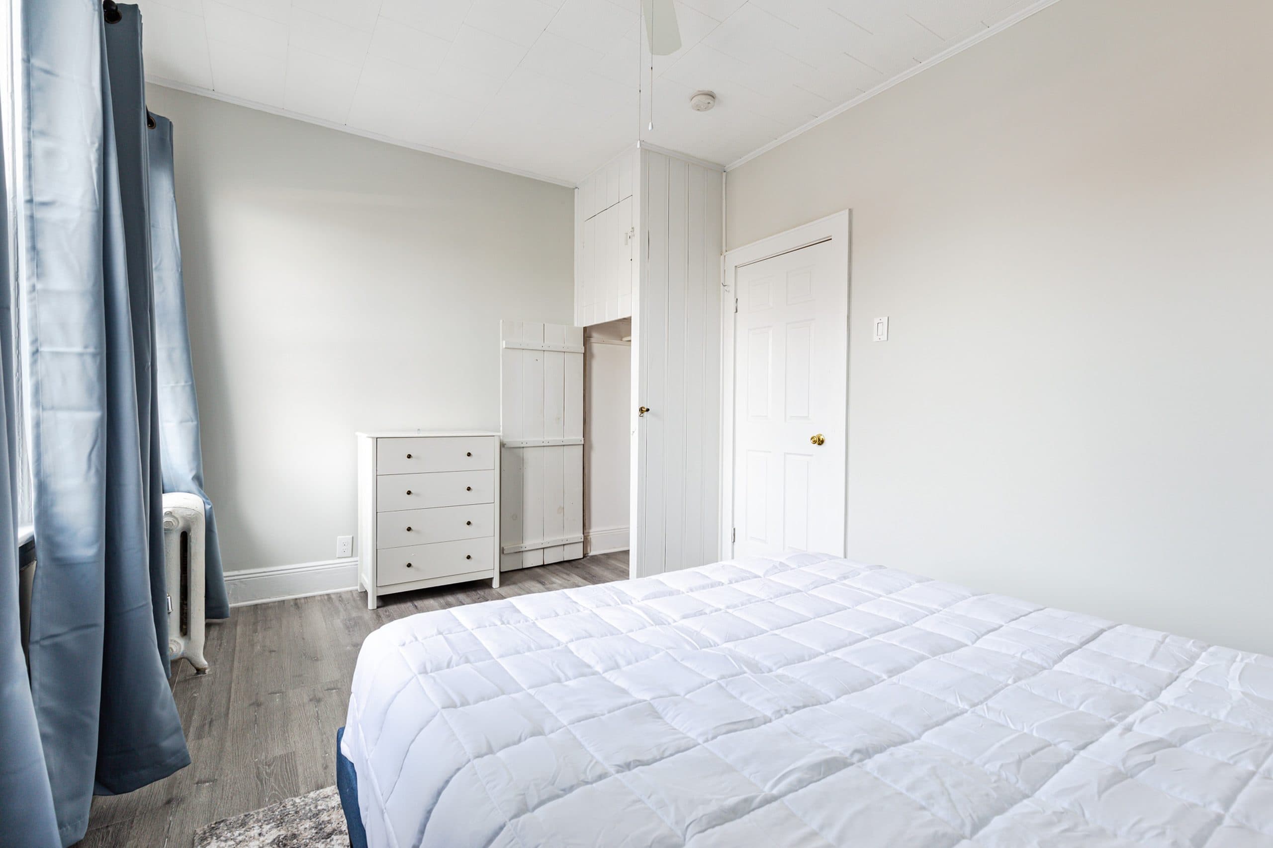 Photo 17 of #4900: Full Bedroom B at June Homes