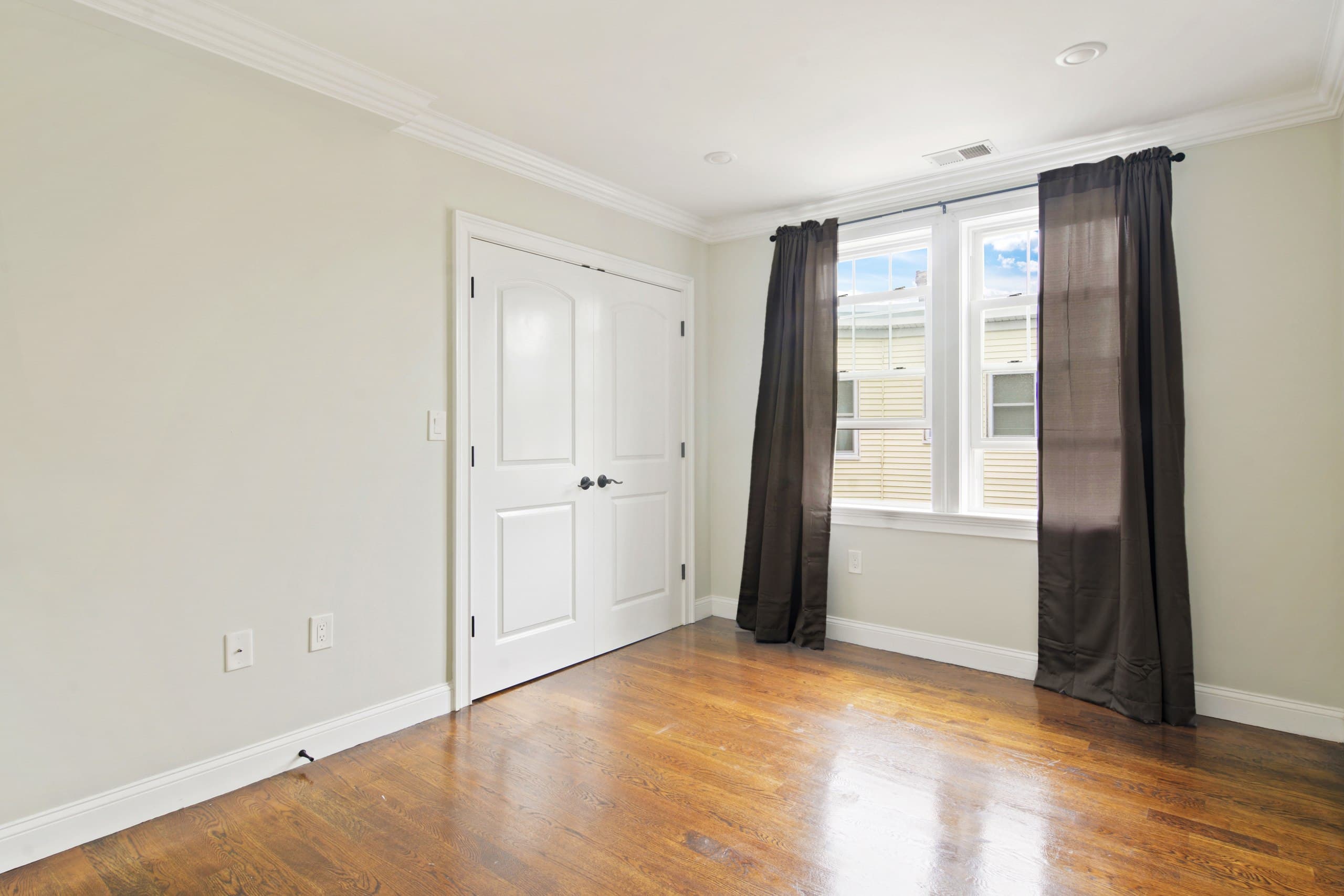 Photo 4 of #1564: Queen Bedroom A at June Homes