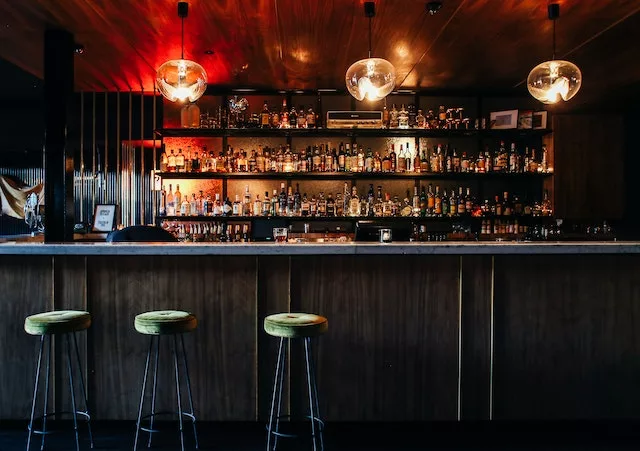 Lakeview, Chicago: Your Go-To Guide for the Best Bars